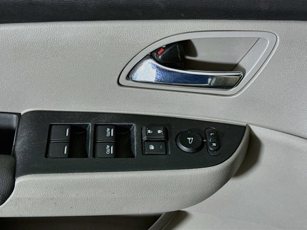 Used 2017 Honda Odyssey SE image 22