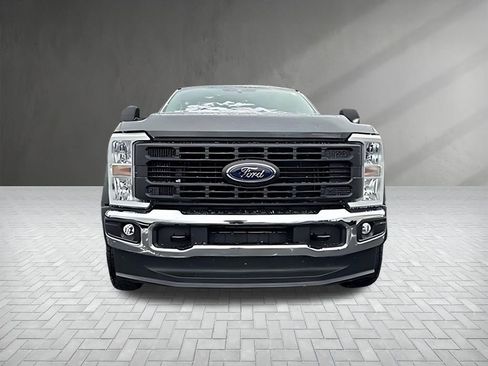 New 2026 Ford F450 XL w/ XL Driver Assist Package image 2