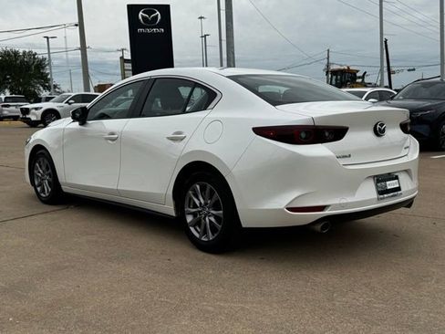 Used 2024 MAZDA MAZDA3 s FWD image 4