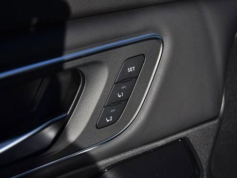 New 2026 Nissan Rogue Platinum image 10