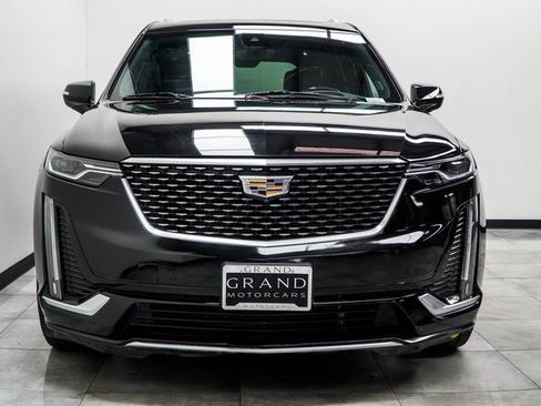 Used 2020 Cadillac XT6 Premium Luxury image 3