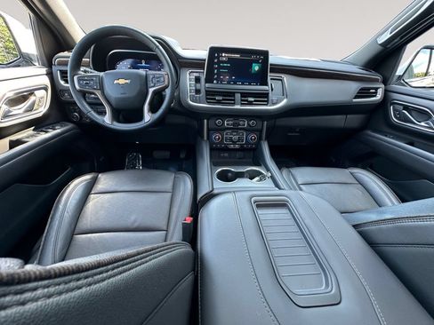 Used 2024 Chevrolet Tahoe High Country AWD/4WD image 10