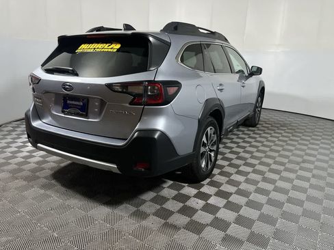 Used 2024 Subaru Outback Limited AWD/4WD image 8