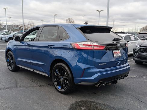 Used 2020 Ford Edge ST-Line w/ Cold Weather Package image 6