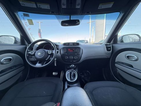 Used 2015 Kia Soul + image 26