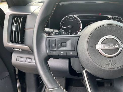 Used 2025 Nissan Pathfinder Rock Creek AWD/4WD image 11