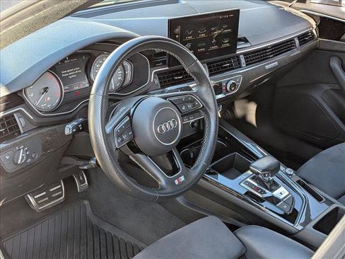 Used 2022 Audi S4 Premium image 9