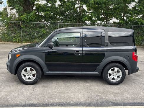 Used 2005 Honda Element EX image 2