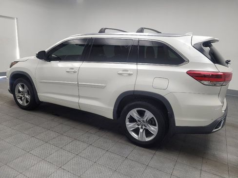 Used 2019 Toyota Highlander Limited FWD image 3
