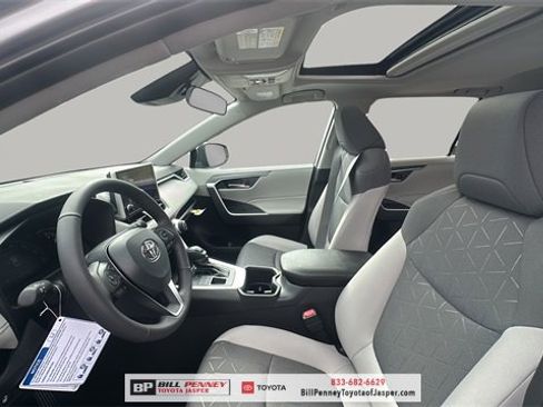 New 2025 Toyota RAV4 XLE image 11