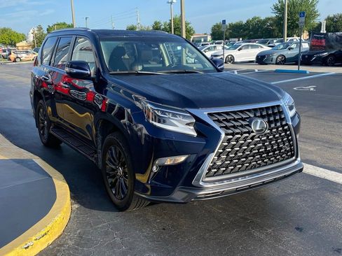 Used 2022 Lexus GX 460 Luxury w/ Sport Design Package AWD/4WD image 2