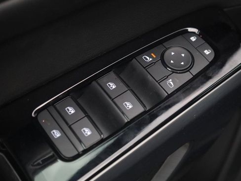 New 2026 Nissan Pathfinder SL AWD/4WD image 11
