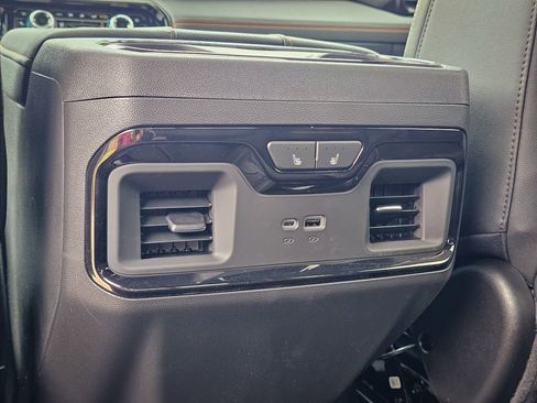 New 2026 GMC Sierra 1500 AT4 w/ AT4 Premium Package AWD/4WD image 39