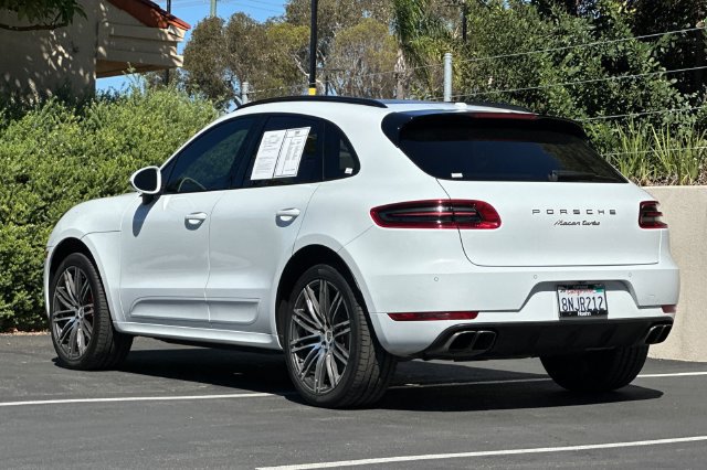 Used 2017 Porsche Macan Turbo AWD/4WD image 3