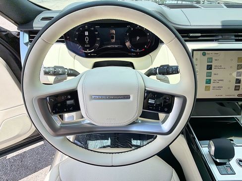 New 2026 Land Rover Range Rover SE AWD/4WD image 38