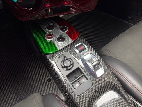 Used 2018 Alfa Romeo 4C Spider RWD image 46