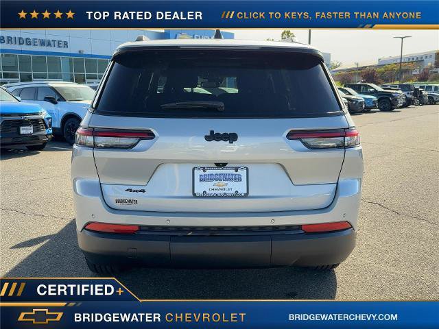 Used 2023 Jeep Grand Cherokee L Laredo AWD/4WD image 5