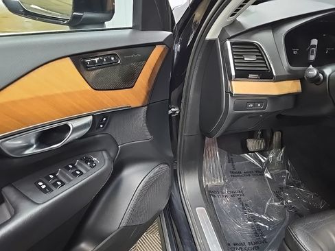 Used 2023 Volvo XC90 T8 Plus w/ Protection Package AWD/4WD image 31