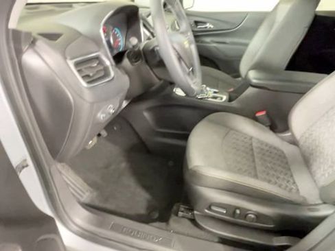 Used 2024 Chevrolet Equinox LT FWD image 21