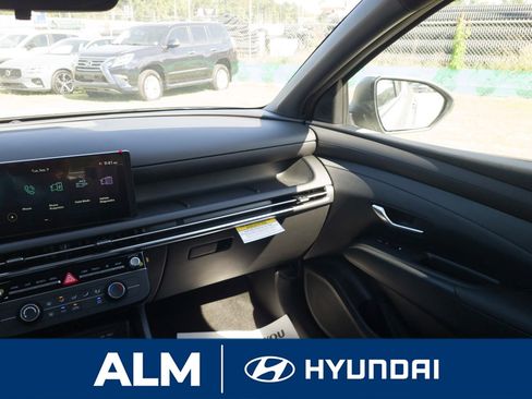 New 2026 Hyundai Santa Cruz SE image 15