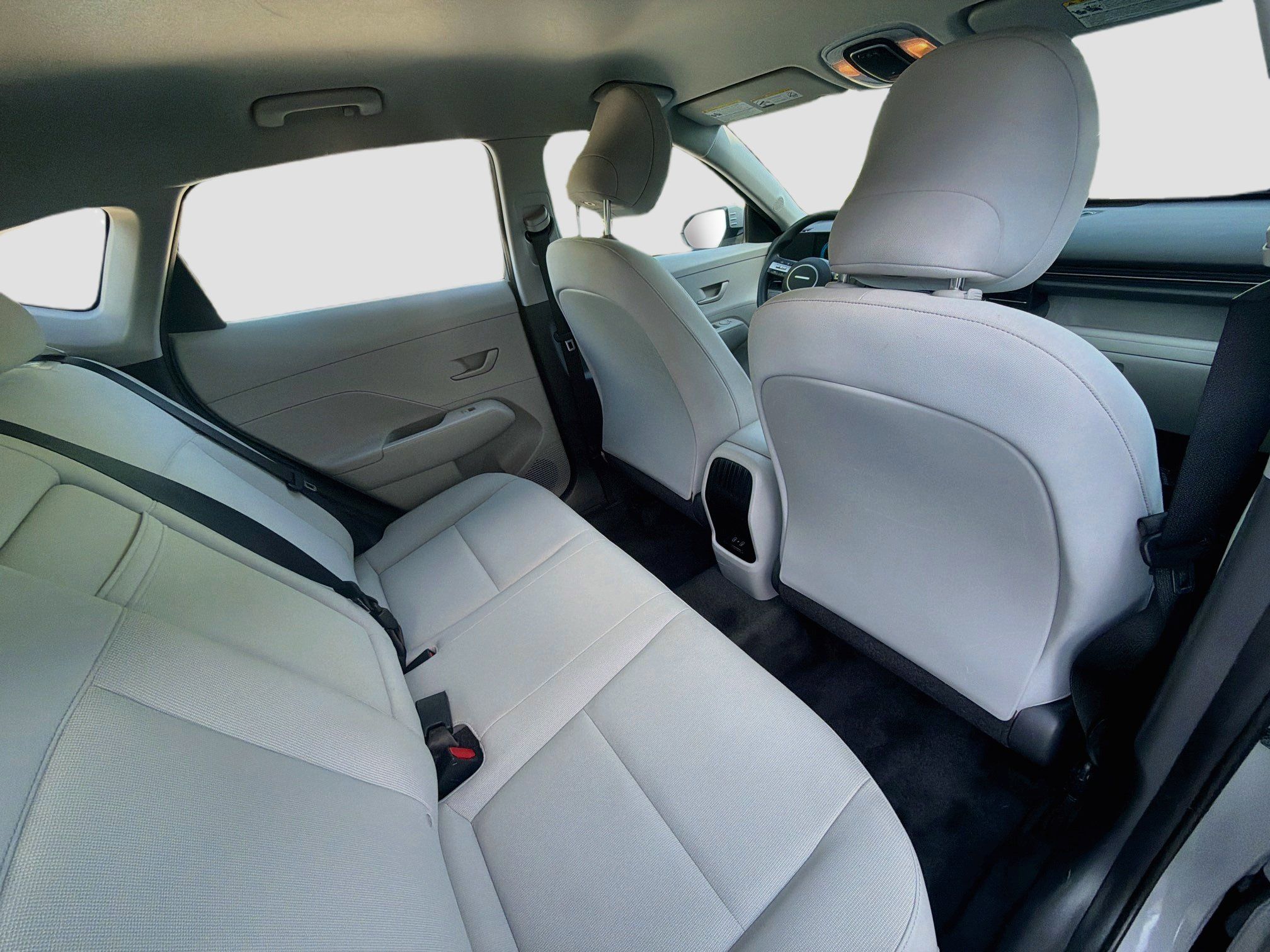 Used 2024 Hyundai Kona SE FWD image 26
