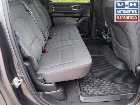 Used 2022 RAM 1500 Big Horn AWD/4WD image 32