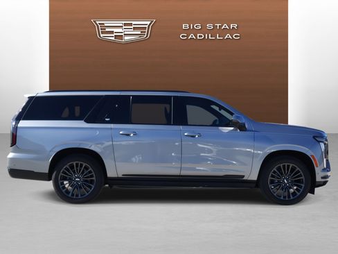 Used 2025 Cadillac Escalade ESV Sport Platinum w/ LPO, Floor Liner Package image 6