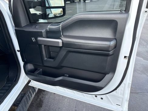 Used 2019 Ford F150 XLT w/ Equipment Group 302A Luxury image 7