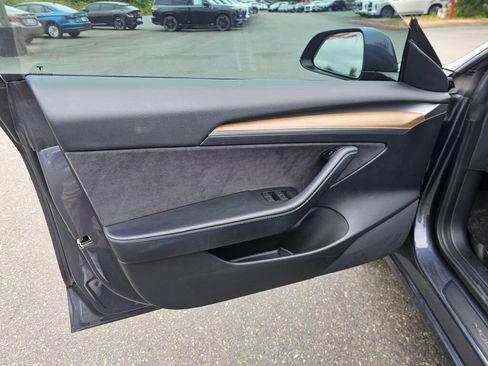 Used 2022 Tesla Model 3 Long Range AWD/4WD image 23
