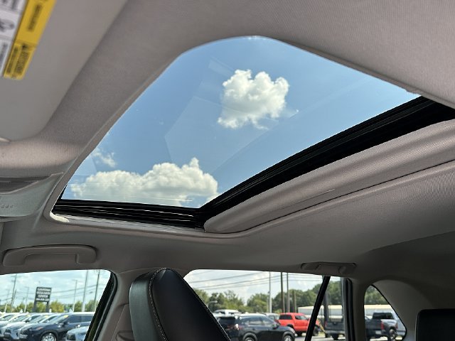 Used 2021 Toyota RAV4 XLE Premium FWD image 20