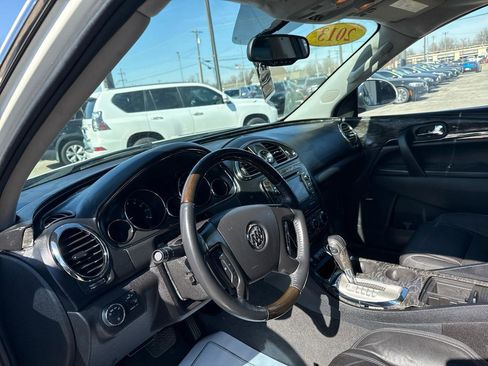 Used 2013 Buick Enclave Premium image 10