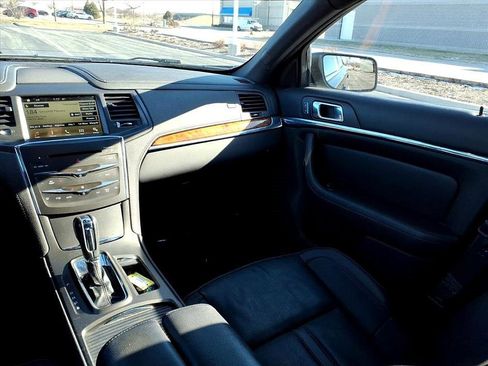 Used 2016 Lincoln MKS FWD image 21