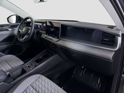New 2026 Volkswagen Tiguan S FWD image 28