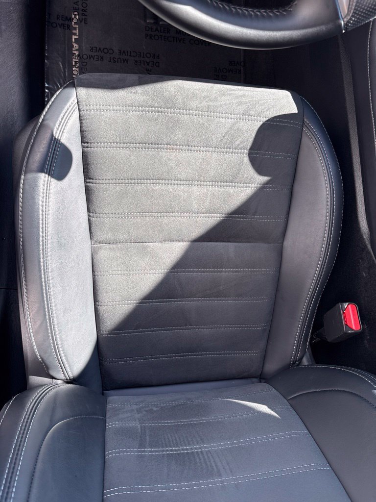 Used 2025 Mitsubishi Outlander SE AWD/4WD image 16