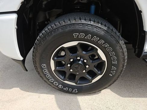 Used 2025 RAM 2500 Laramie AWD/4WD image 31