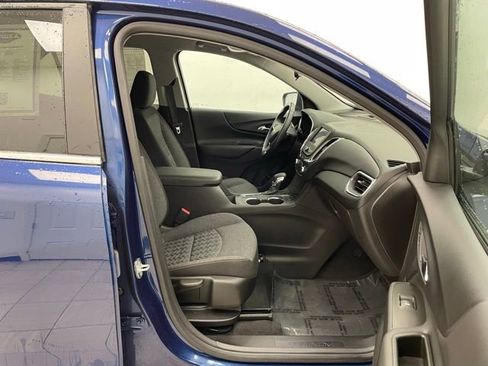 Used 2022 Chevrolet Equinox LT image 16