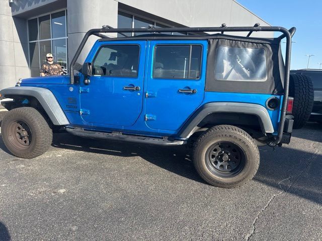 Used 2015 Jeep Wrangler Unlimited Sport w/ Connectivity Group AWD/4WD image 18