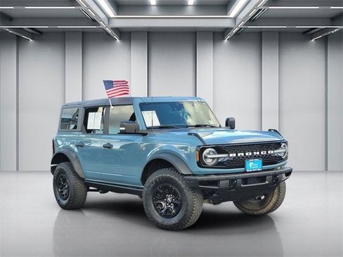 Used 2022 Ford Bronco Wildtrak image 1