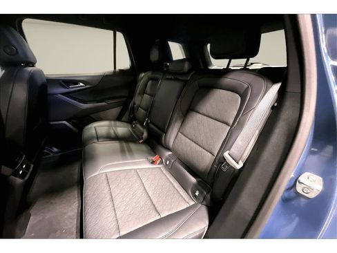 New 2026 Chevrolet Equinox LT w/ Convenience Package II image 11