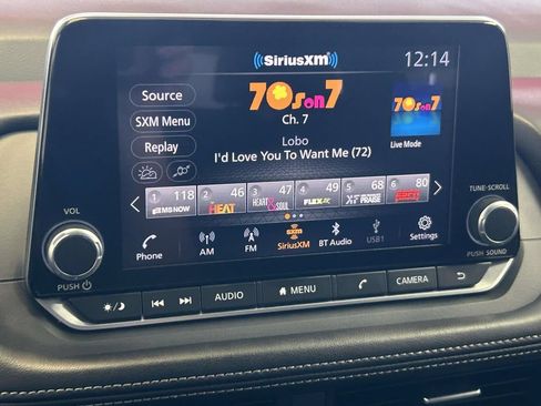 Used 2025 Nissan Rogue SV FWD image 23