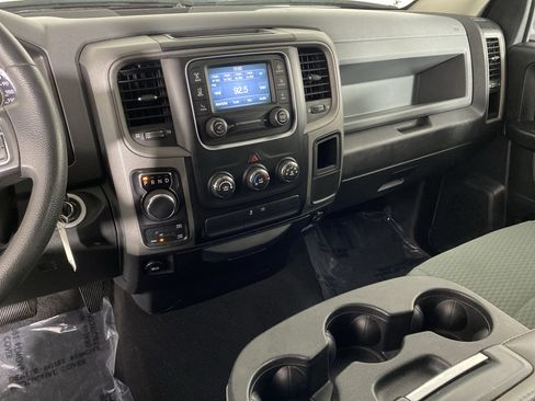 Used 2018 RAM 1500 Express w/ Express Value Package image 25