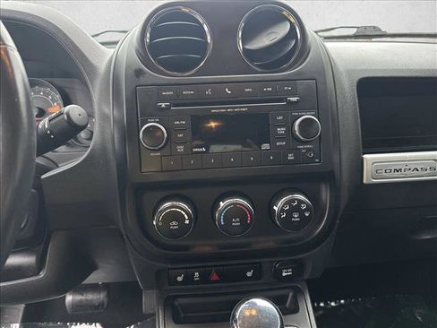 Used 2017 Jeep Compass Sport w/ Power Value Group image 19