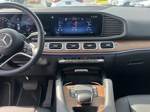 Certified 2025 Mercedes-Benz GLE 350 4MATIC image 31