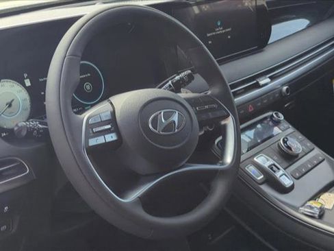 New 2025 Hyundai Palisade Calligraphy image 3