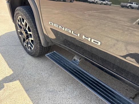 Used 2024 GMC Sierra 2500 Denali w/ Denali Reserve Package AWD/4WD image 16