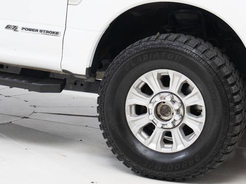 Used 2020 Ford F250 XLT image 73