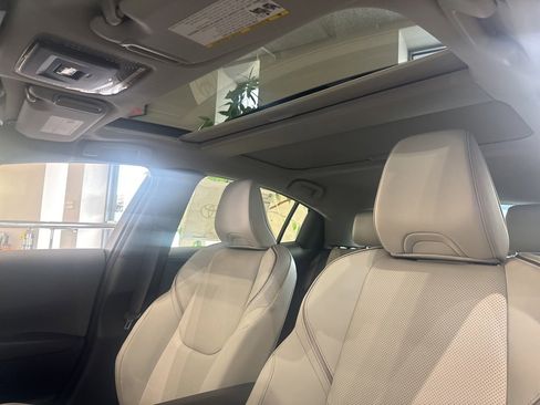 New 2025 Toyota Prius XLE image 5