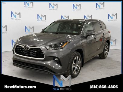 Used 2022 Toyota Highlander XLE