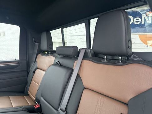New 2026 Chevrolet Silverado 2500 High Country w/ High Country Premium Package AWD/4WD image 32