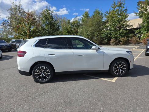 Used 2026 BMW X3 xDrive30i w/ Convenience Package AWD/4WD image 2